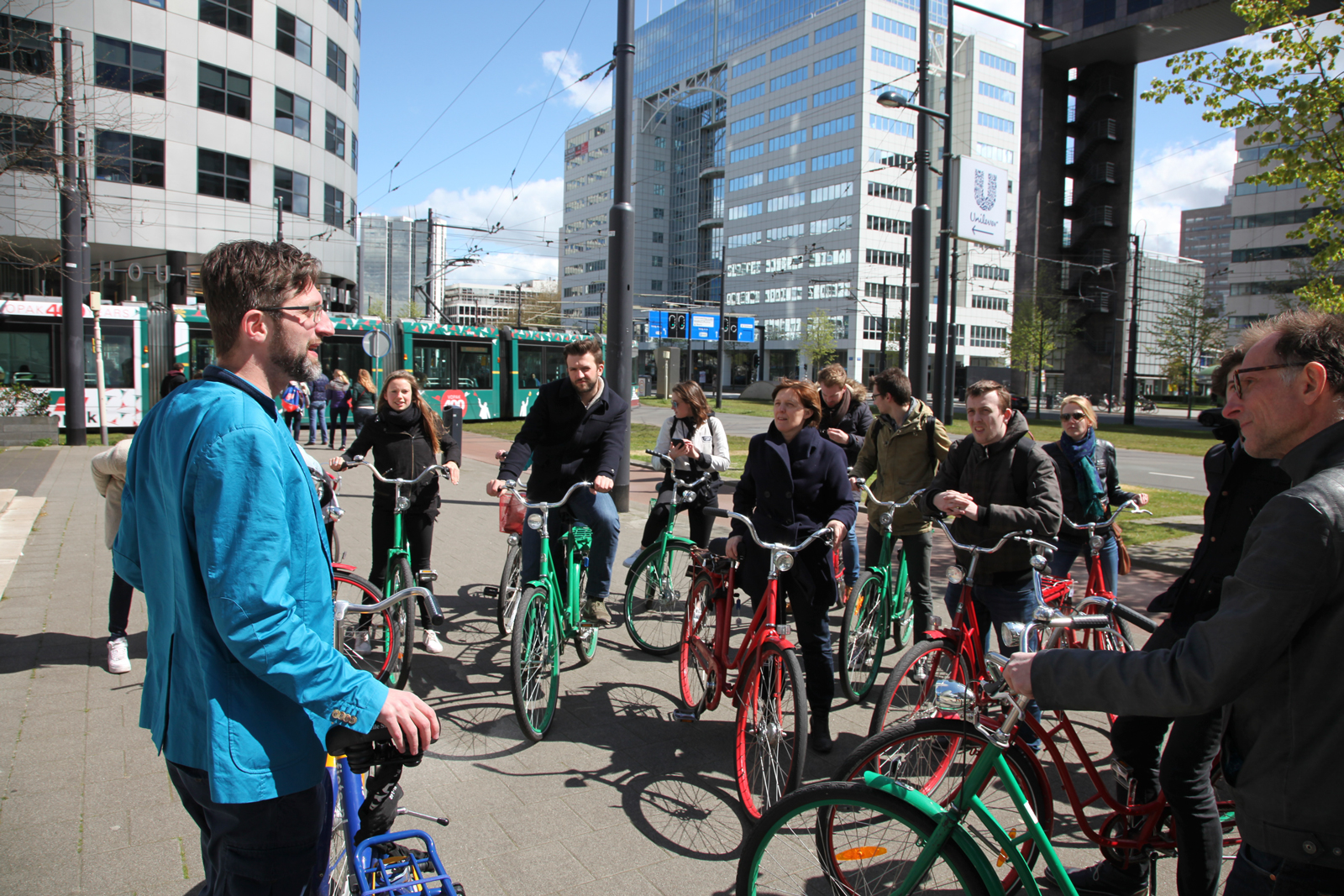 De begeleide fietsroute met gids door Rotterdam